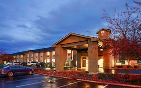 Best Western Plus Rama Inn & Suites
